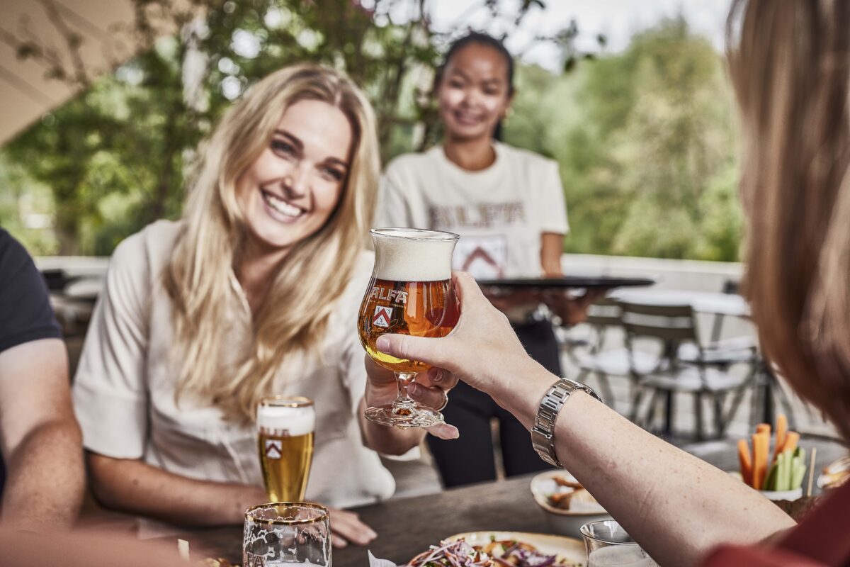alfa-brouwerijcafe-proeflokaal-van-de-alfa-bierbrouwerij-biercafe-eetcafe